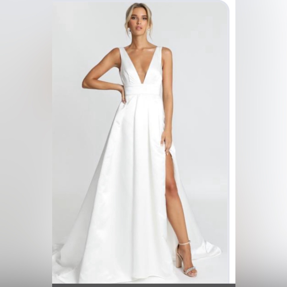 Wedding dress Eyes of the Beholder dress from Showpo Size small (4)